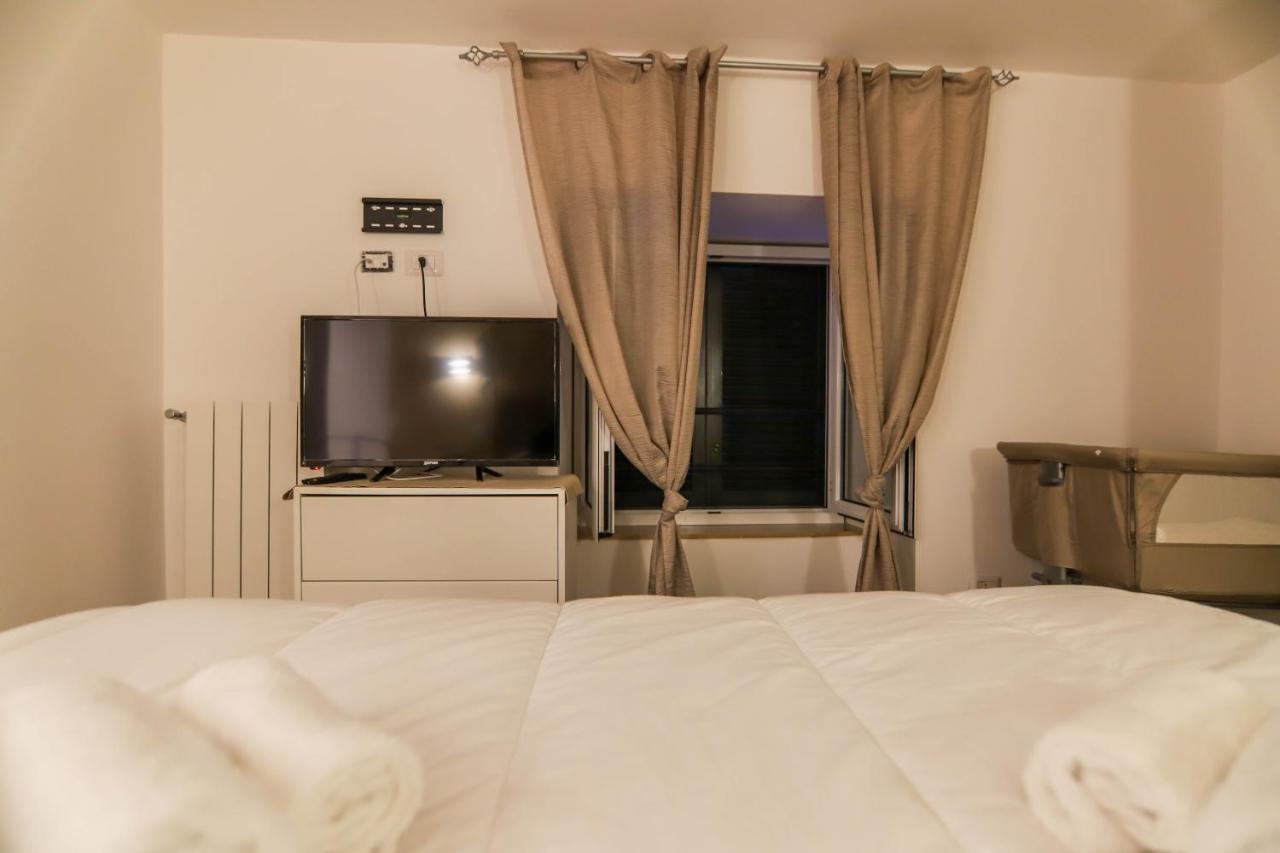 Casa Vacanze Mergellina 84 Chiaia, Stadio Maradona Lungomarecaracciolo Νάπολη Εξωτερικό φωτογραφία